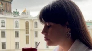 Диана Анкудинова на берегах Невы.