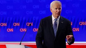 Предвыборные дебаты с Трампом обернулись для Байдена катастрофой