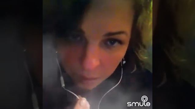 Жизнерадостная улыбка этого итальянца сделала мой день! Пою что бы говорить без акцента!