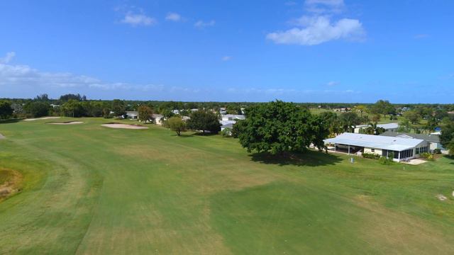 Savanna Club Golf Course - 13th Hole - Par 5 смотреть онлайн