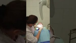 Супер зубной врач от Бога