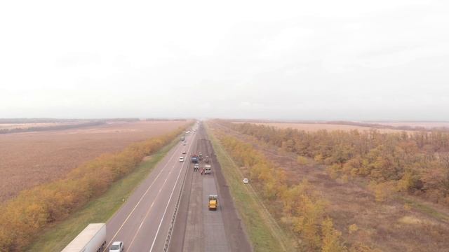 Ремонт М-4 "Дон" км 777-км 801. Армирование асфальтобетона мет.сетками. ДАДС. смотреть онлайн