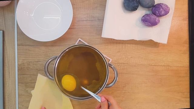 Как ПОКРАСИТЬ ЯЙЦА НА ПАСХУ БЕЗ ХИМИИ! Каркадэ и Куркума, простой СПОСОБ!