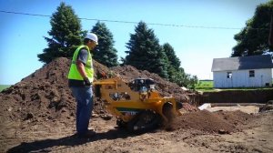 Траншеекопатель RTX130 в работе