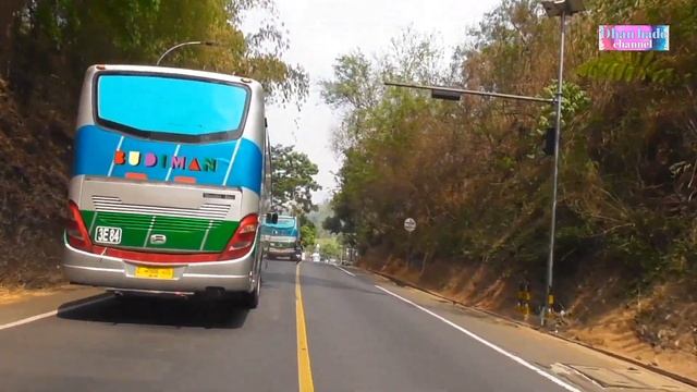 Balapan Bus Budiman vs sumber jaya apes melehoy di tanjakan смотреть онлайн