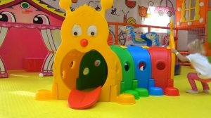 СОФИЯ И ПЛАНШЕТ БРАТА. СОФУНЬЯ ШАЛУНЬЯ