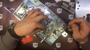 Обзор нескрываемого замка. Часть 2: Как работает сувальдный замок CR DUAL MRX BL.