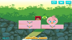 Angry Birds Kick Pigs - GAMEPLAY PIG VS STELLA KICKING GAME!