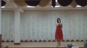 "Моряк черноморского флота" муз.А .Лукьянов , сл. С.Соколкин, исполняет Лариса Крючек