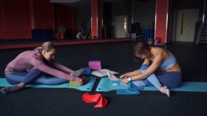 Тренировка на растяжку || Продольный шпагат