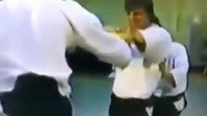 Стивен Сигал -  Несгибаемая рука в Айкидо