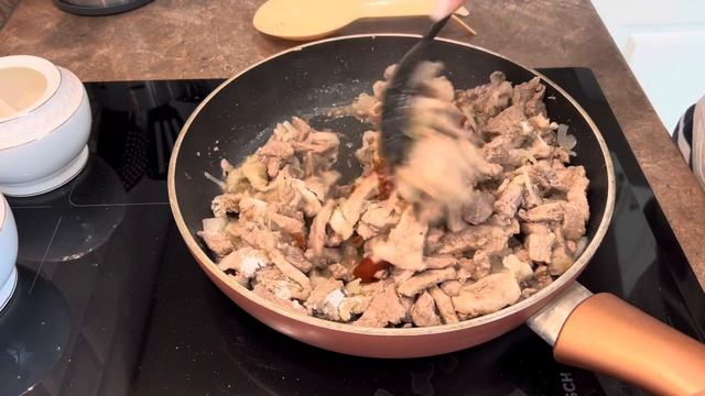 Гуляш из свинины! Очень вкусный! смотреть онлайн