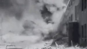 30 апреля 1945 года советские солдаты водрузили знамя Победы над Рейхстагом