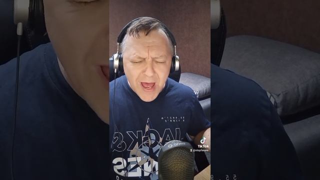 СУПЕР ПЕСНЯ!!! С.МИХАЙЛОВ. СТИХИ ЕСЕНИНА! Мы теперь уходим понемногу.
