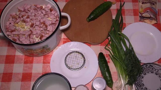 САМАЯ ЛЕГКАЯ ОКРОШКА. ОКРОШКА С ВЕТЧИНОЙ НА ВОДЕ С МАЙОНЕЗОМ