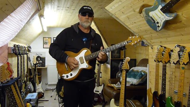 1982 Gibson Marauder смотреть онлайн