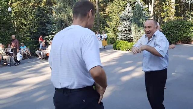 ЛЮБИ МЕНЯ ЛЮБИ смотреть онлайн