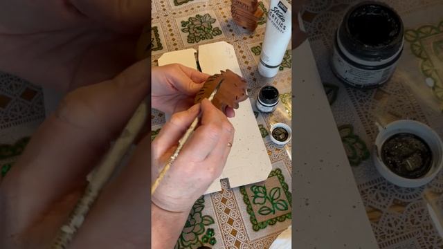 Выпиливание лобзиковым станком
