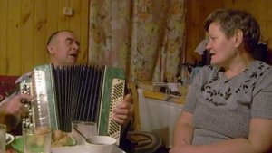 А в садах поспевает вишня