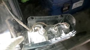 Как снять стоп-сигнал на Toyota Hilux Surf KZN185 1KZ-TE