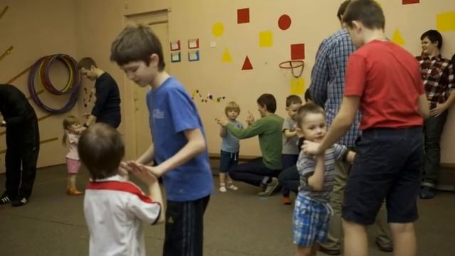 Праздник "Мой папа самый лучший" в младшей группе, посвященный "Дню защитника Отечества" смотреть онлайн