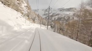 Зимние пейзажи с кабины машиниста. Швейцарские и Итальянские Альпы.