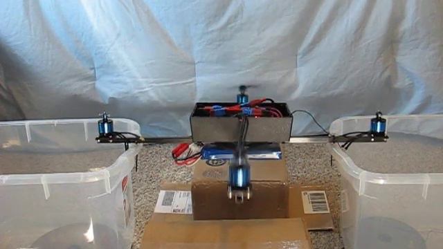 Quadrocopter roll axis test смотреть онлайн