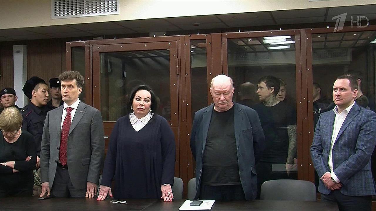 Тверской суд Москвы продлил срок ареста футболистам Павлу Мамаеву и Александру Кокорину