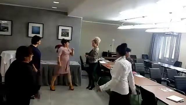 РАЗМИНКА ПОСЛЕ ОБЕДА ,НА АКАДЕМИИ 1 СЕНТЯБРЯ смотреть онлайн