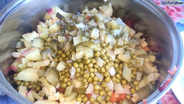 ВКУСНЫЙ САЛАТ с домашним .........????????? рекомендую вам попробовать дома