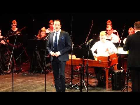 2023.05.09 Москва. Дом музыки. " Соловьи". Поет Сергей   Петрищев