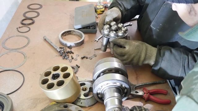 Строим катер Кальмар. Часть 4 - Разбираем гидромотор 310
