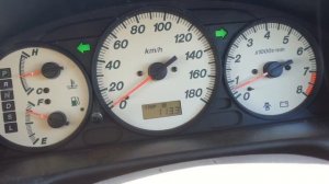 Mazda Premacy 2 wd 1.8 разгон до 100 и расход.....