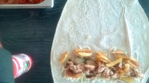 Как приготовить шаурму  ! Просто очень все просто сочная и вкуснейшая шаурма !