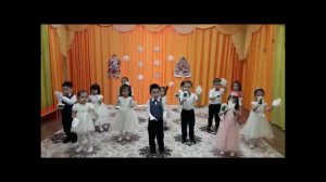 «Новогоднее попурри» оркестр детских шумовых инструментов