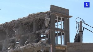 В Севастополе демонтируют самострой на улице Университетской