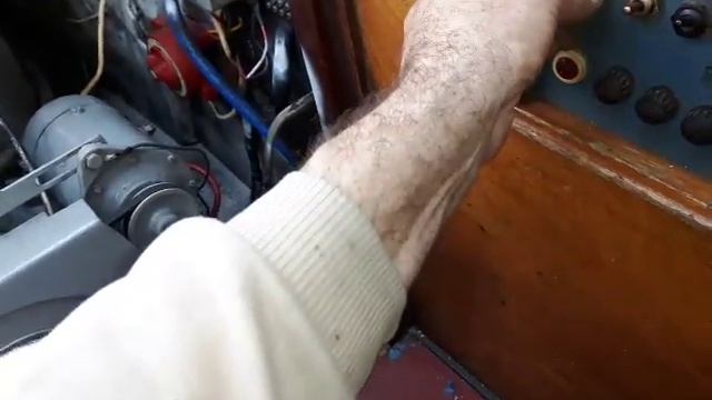 Installing a vire 7 on a trident yacht. Starting procedure смотреть онлайн