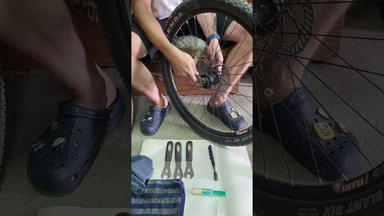 КАК ПЕРЕБРАТЬ И ЗАКОНТРИТЬ ОСЬ НА НАСЫПИ #shorts #рекомендации #велосипед #веломастер
