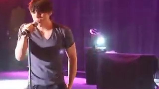 Nolan Gerard Funk at Hard Rock Cafe смотреть онлайн