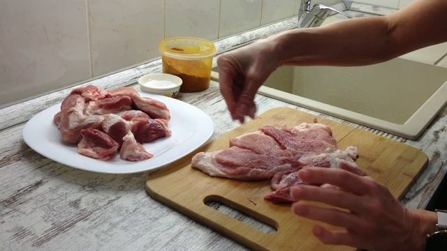 ВКУСНЫЕ, сочные ОТБИВНЫЕ из свинины.Честный рецепт без прикрас.