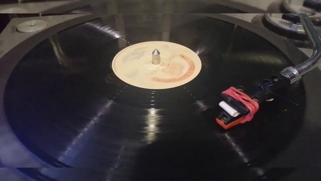 Оркестр Карла Влаха, солист Ирина Сидачова - "Ты мой" фокстрот смотреть онлайн