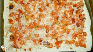Слоеный пирог с красной рыбой и рисом