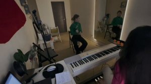 РАЗБОР ПЕСНИ НА УРОКЕ ВОКАЛА // «Секунду назад», ученица Таня