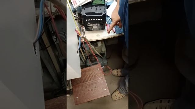 Плавный пуск для центрифуги стирки ковров . Роторная машина . Осушитель воздуха смотреть онлайн