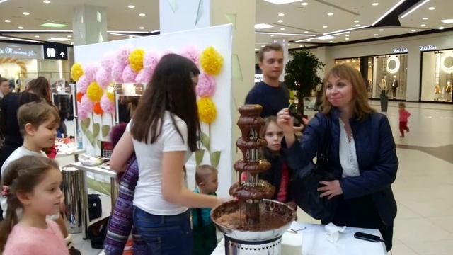 шоколадный фонтан смотреть онлайн