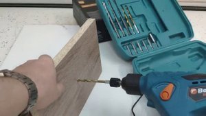 Перфоратор шуруповёрт все в одном.