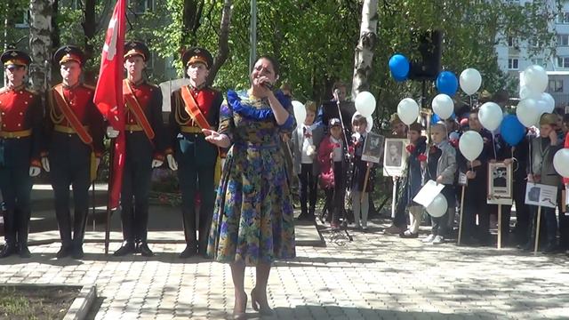 Наталья и Ирина Нужины "Помнят люди" "Одинокая гармонь" смотреть онлайн