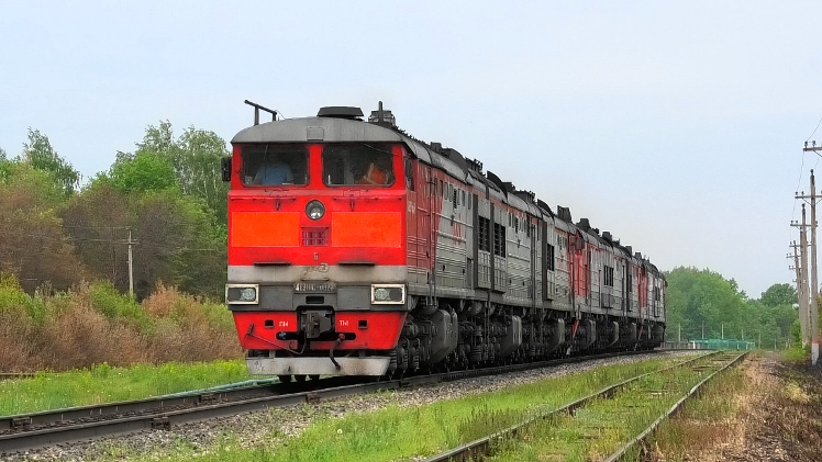 Сплотка тепловозов 4ТЭ10С-0023, 3ТЭ10У-0023, 2ТЭ10У-0432