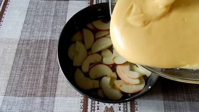 Очень Вкусный ЯБЛОЧНЫЙ ПИРОГ на кислом молоке I Very Delicious APPLE PIE on sour milk смотреть онлайн