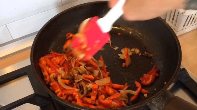 Фриттата с ветчиной и перцем -вкусный завтрак или ужин смотреть онлайн